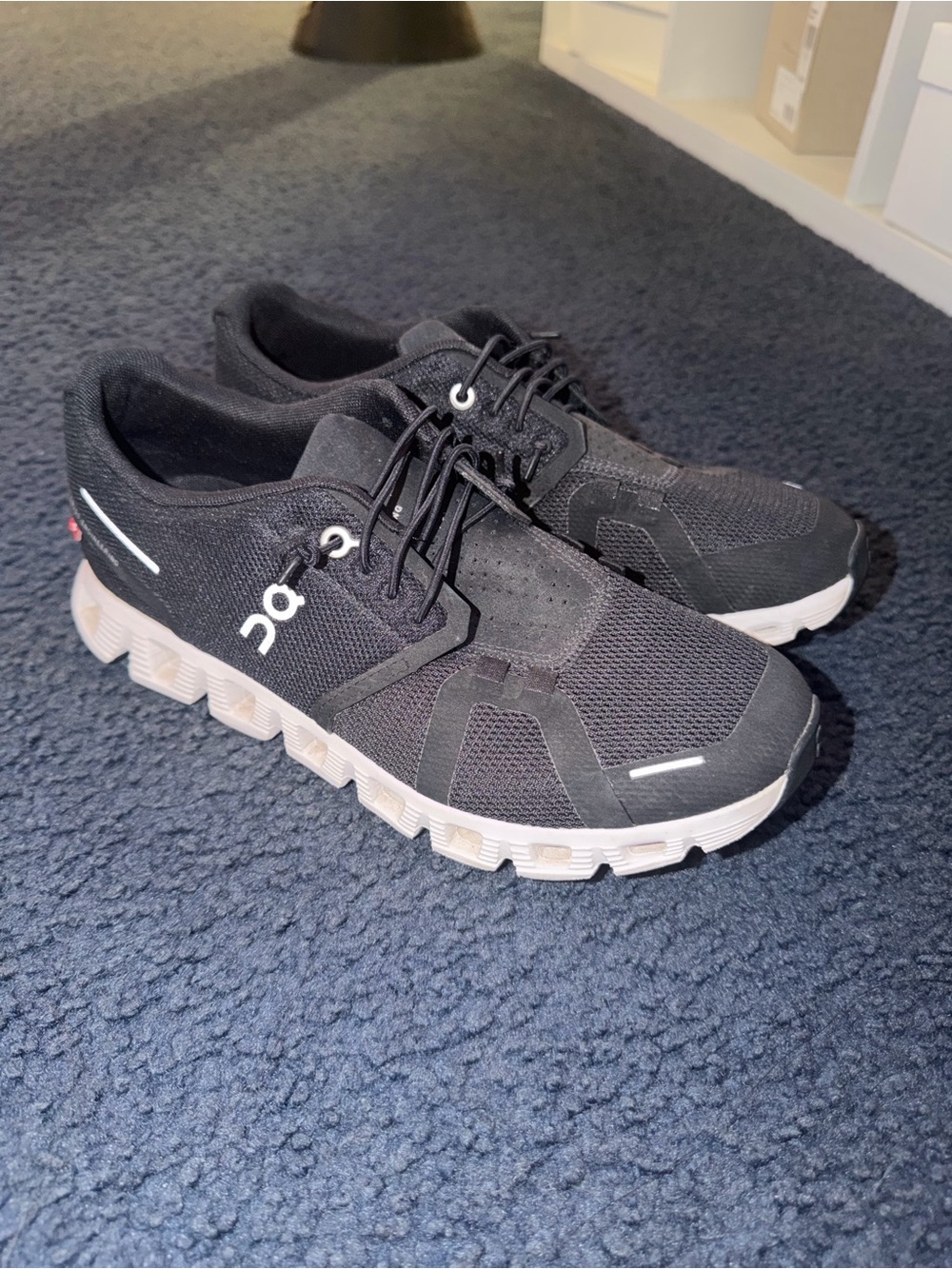 On Running Cloud women's  Athletic Shoes - Black with White Sole